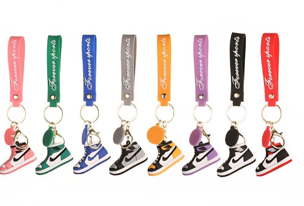 Sneaker Keychain – Mini Nike Shoe Keyring for Sports Fans(yellow)