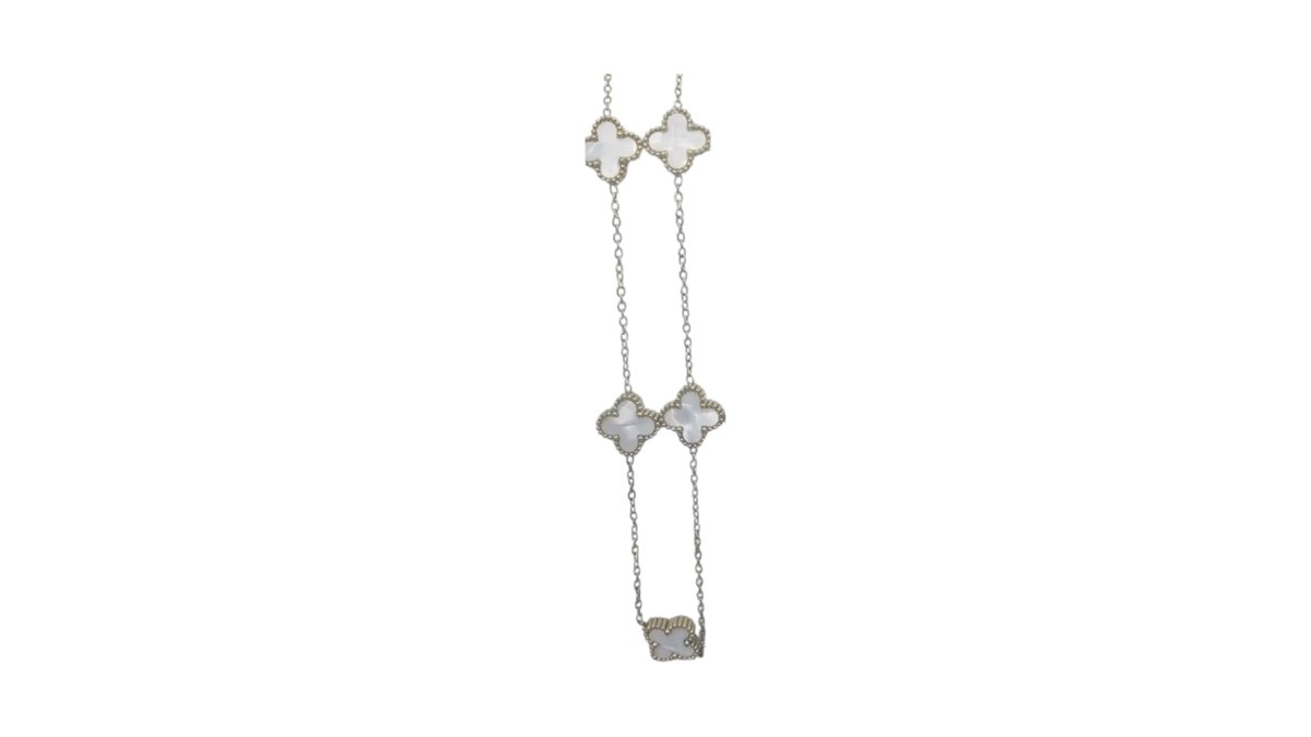 🌼 Mother of Pearl Clover Necklace – Gold