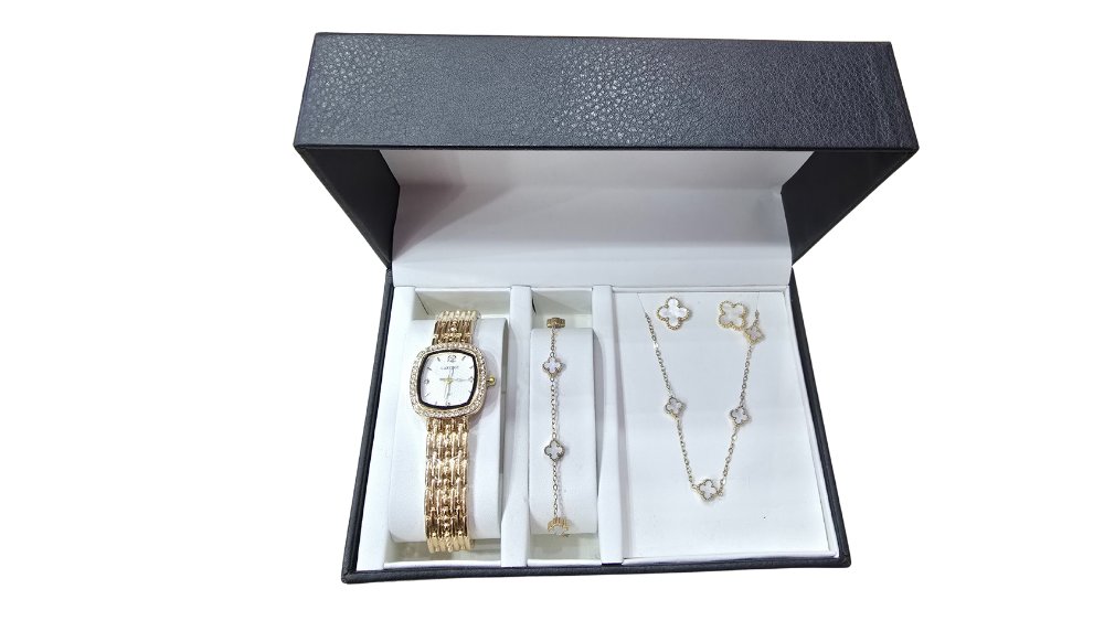 Gold Watch & Clover Jewelry Set – 4-Piece Luxury Gift Collection