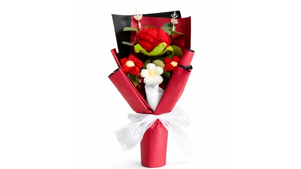 Handmade Crochet Rose Bouquet – Romantic Long-Lasting Flower Gift