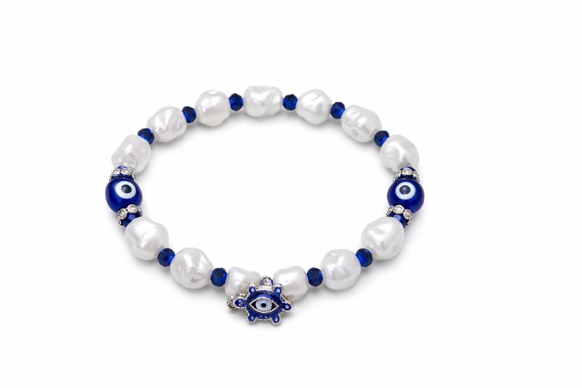 Pearl & Crystal Evil Eye Bracelet – Elegant Protective Charm with Pendant
