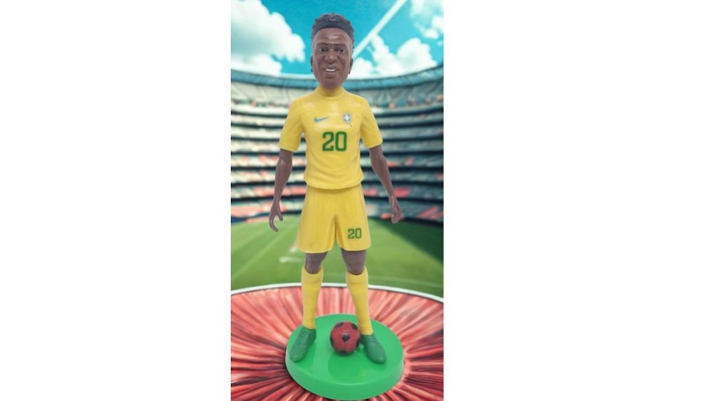 Vini Jr 2026 World Cup Figure – Collectible Soccer Player Toy (15cm)