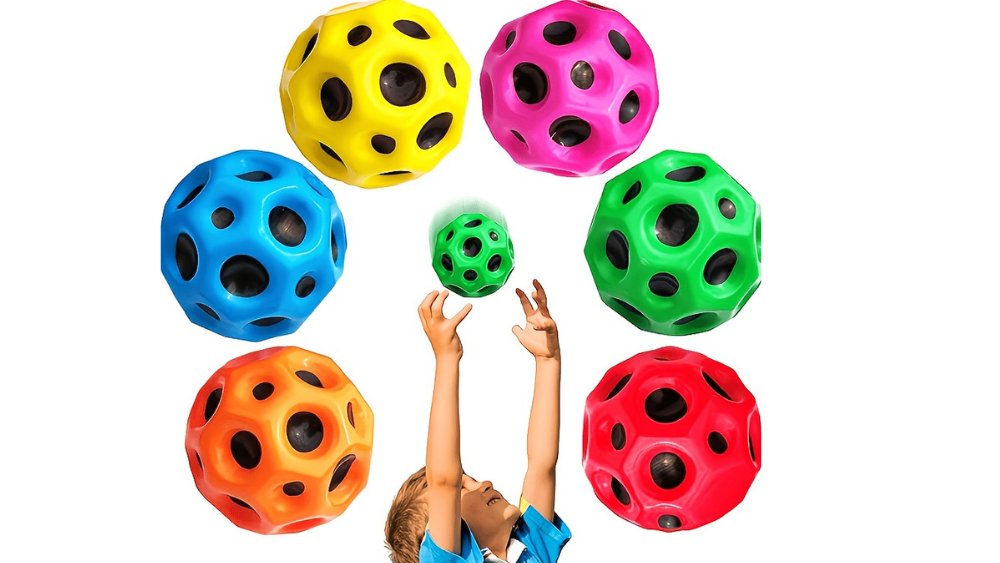 Huge Bouncing ball random colour
