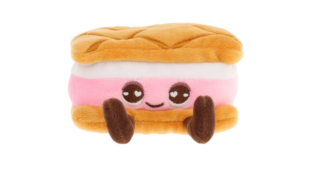 Strawberry cake strawberry scented soft toy