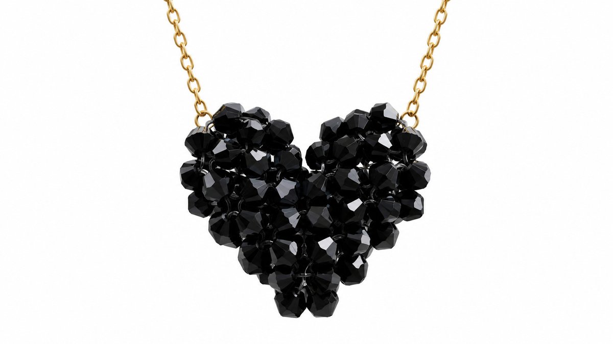 TikTok Viral black Crystal Heart Necklace – Stainless Steel Gold Chain