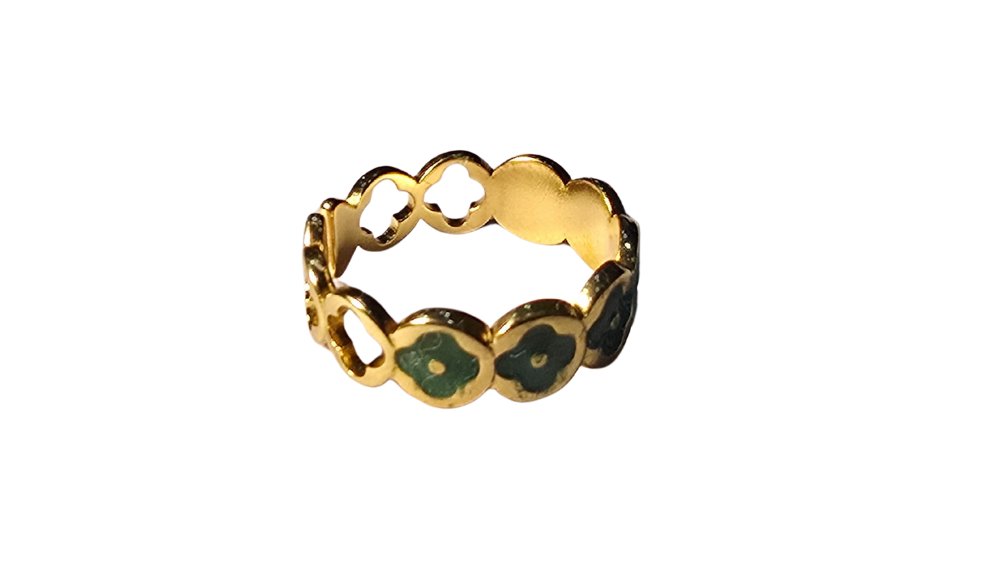 💚 Green Clover Stainless Steel Band Ring